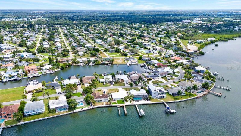 727 47th St W, Palmetto, FL 34221