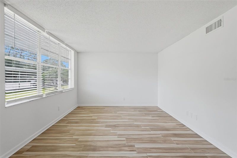 4720 Locust St NE #120, St Petersburg, FL 33703