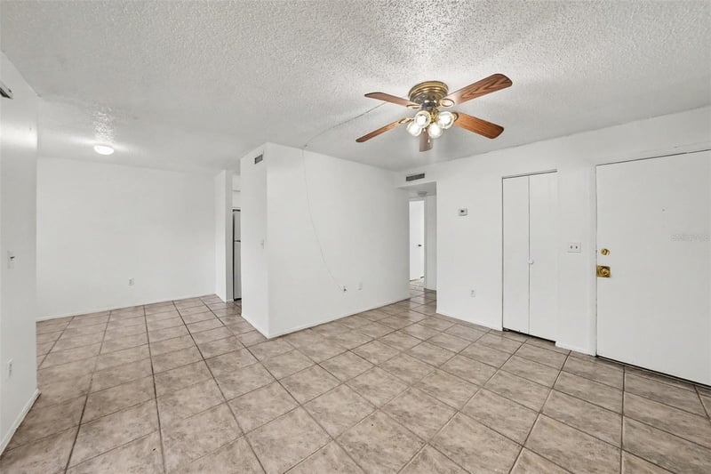 305 E Wellington Ct #64, Tampa, FL 33604
