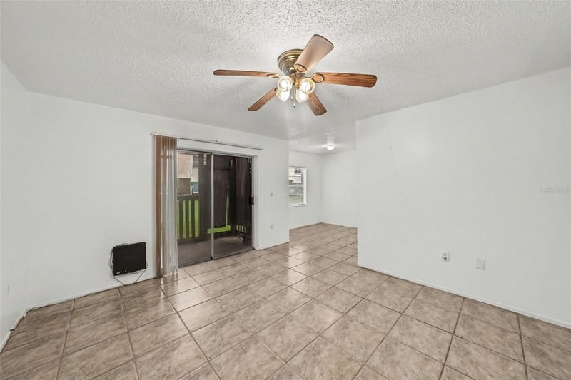 305 E Wellington Ct #64, Tampa, FL 33604