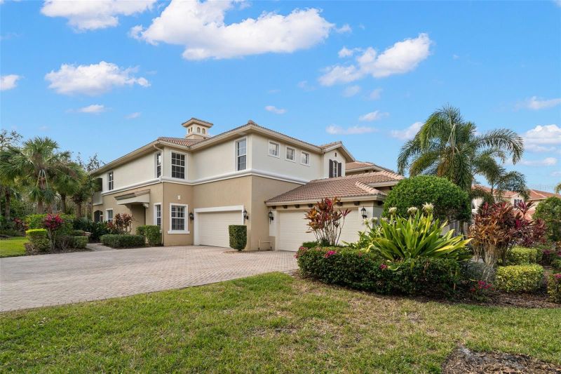 9460 Discovery Ter #201C, Bradenton, FL 34212