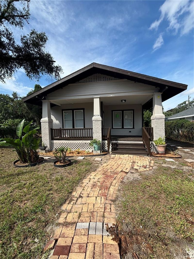 8216 N 14th St, Tampa, FL 33604