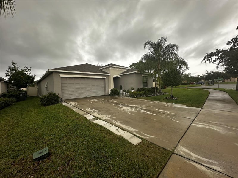 16503 Myrtle Sand Dr, Wimauma, FL 33598