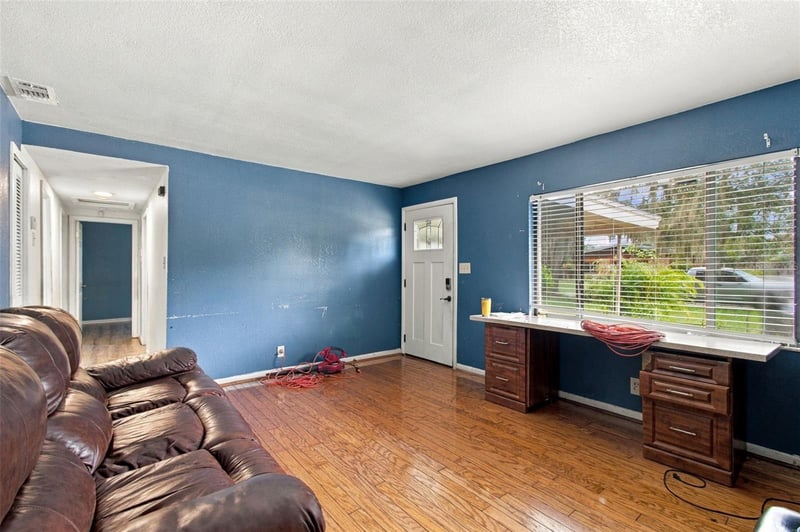 8010 Sharon Dr, Tampa, FL 33617