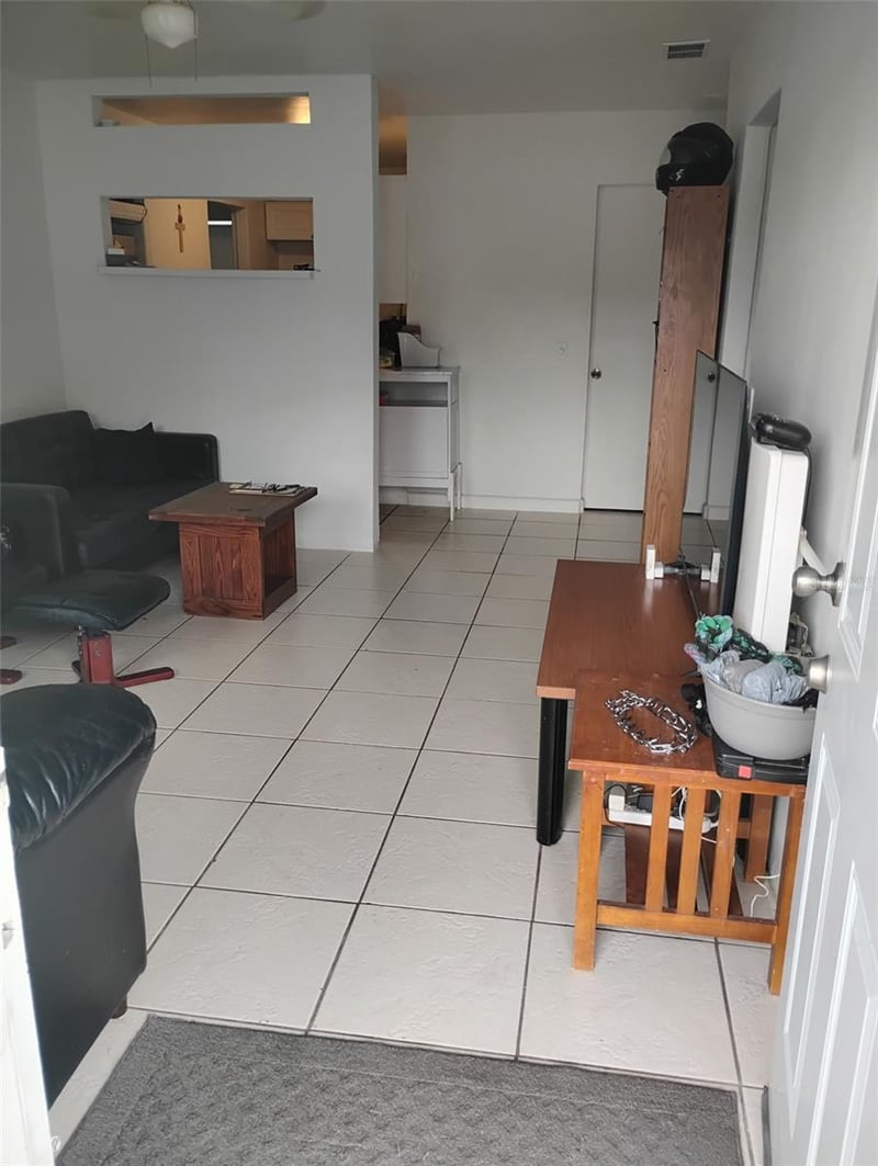 8205 48th Ave N, St Petersburg, FL 33709