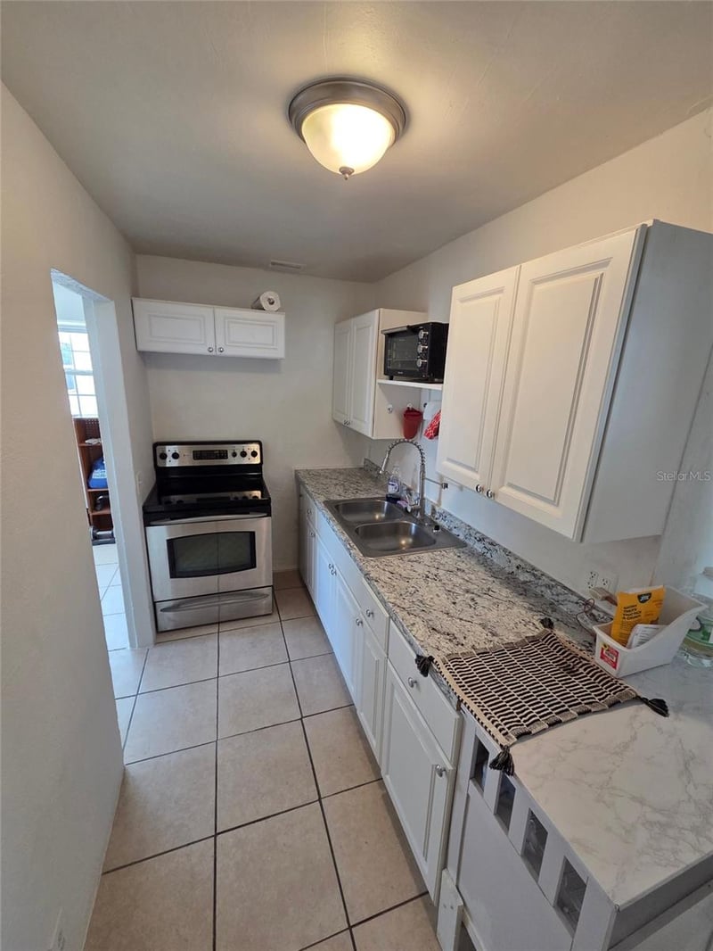 8205 48th Ave N, St Petersburg, FL 33709