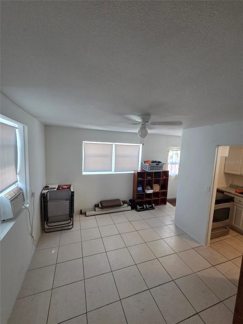 8205 48th Ave N, St Petersburg, FL 33709