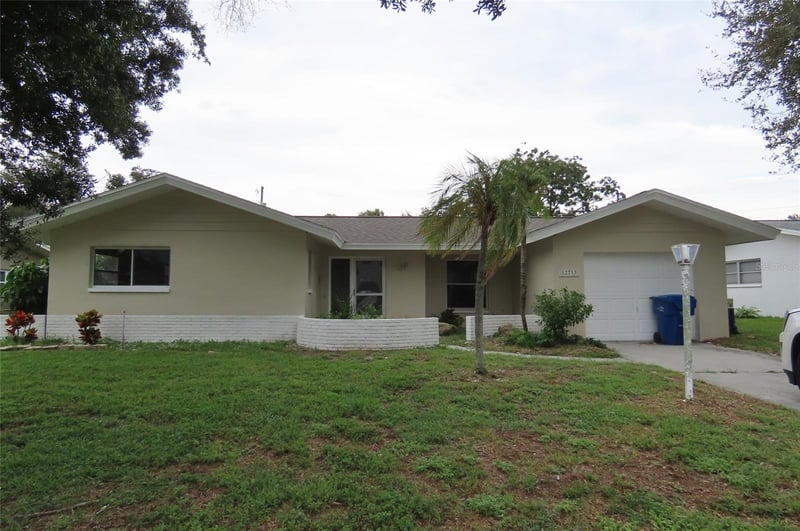 12713 137th Ln, Largo, FL 33774