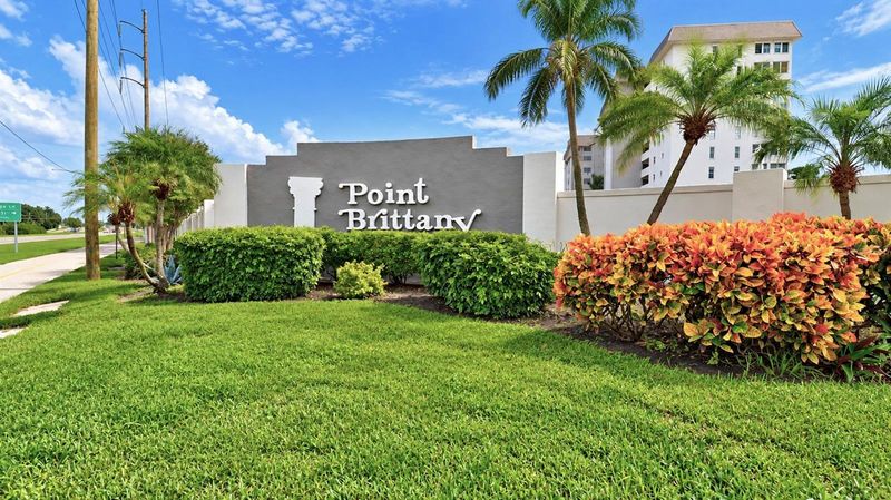 5200 Brittany Dr S #606, St Petersburg, FL 33715