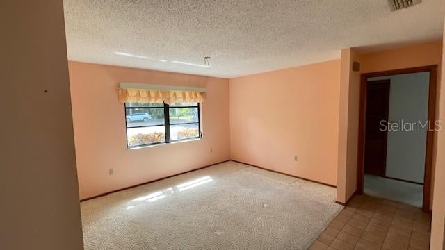505 Village Oak Dr, Tarpon Springs, FL 34689