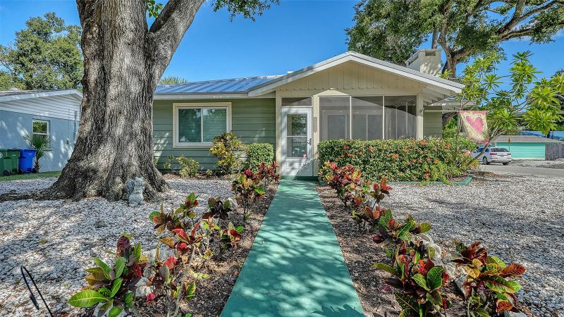 1602 18th Ave W, Bradenton, FL 34205