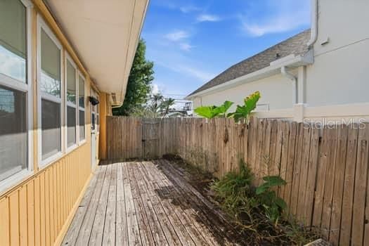17 Jeff Rd, Largo, FL 33774