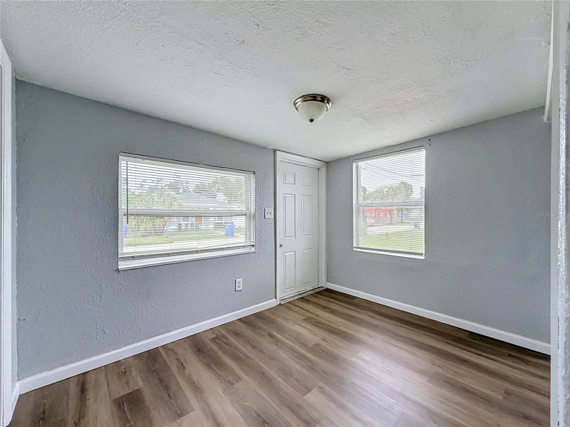 2135 Oakley Ave S, St Petersburg, FL 33712