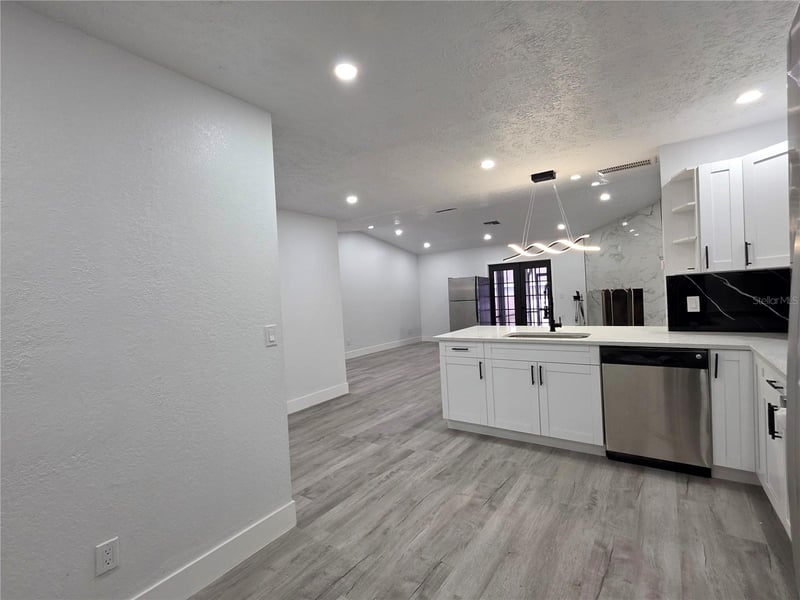 5044 Roanoke Dr, Holiday, FL 34690