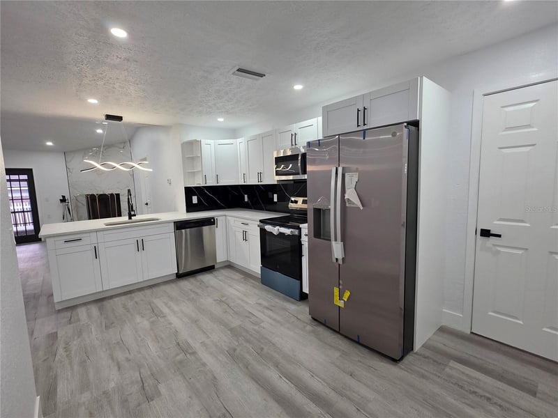5044 Roanoke Dr, Holiday, FL 34690