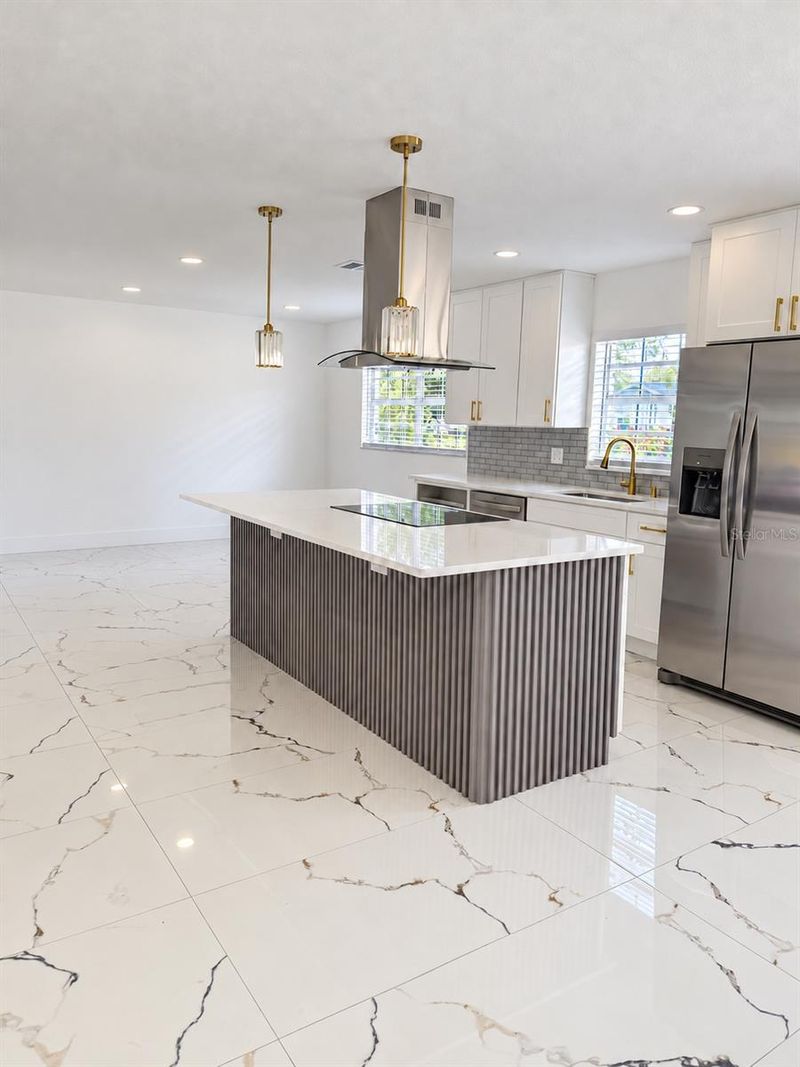 6730 Ralston Beach Cir, Tampa, FL 33614