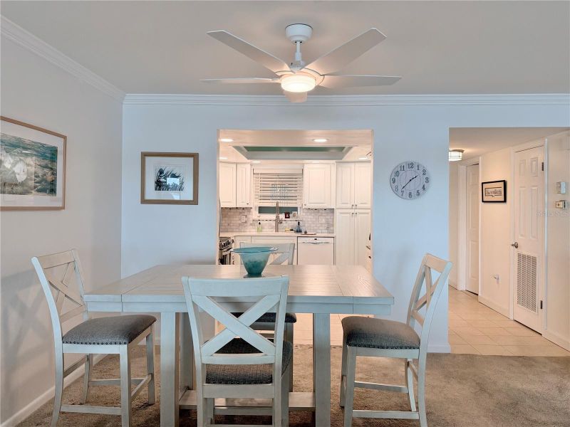 5200 Brittany Dr S #206, St Petersburg, FL 33715