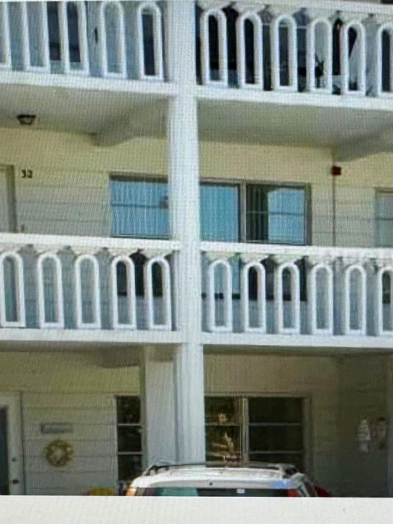 2020 World Parkway Blvd #8, Clearwater, FL 33763