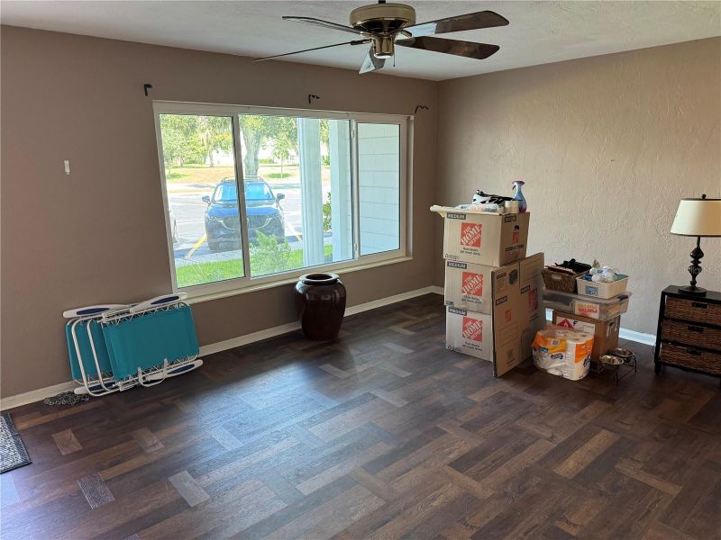 2020 World Parkway Blvd #8, Clearwater, FL 33763