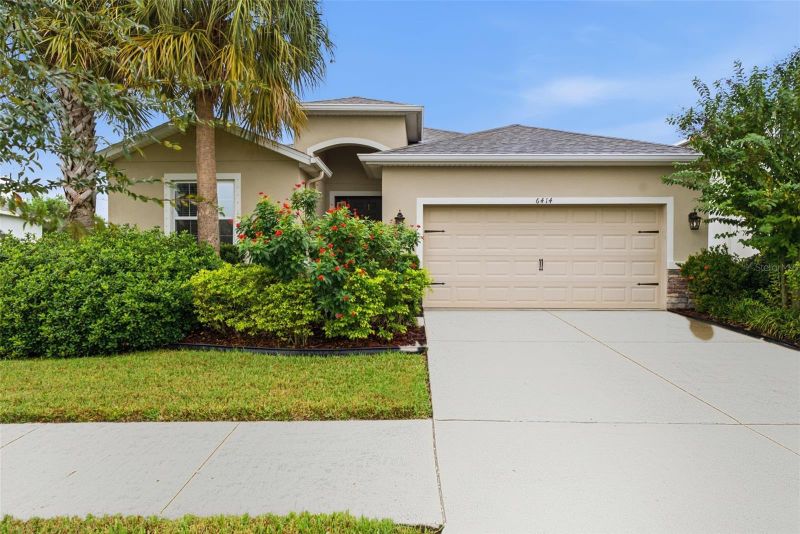 6414 Triton Ln, Apollo Beach, FL 33572
