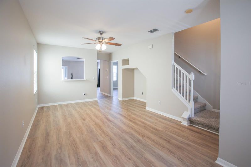 16244 Bridgewalk Dr, Lithia, FL 33547