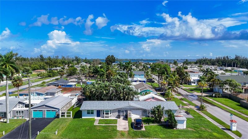 11704 40th Ave W, Bradenton, FL 34210