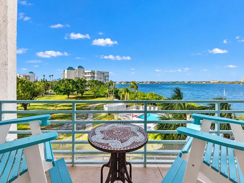 7979 Sailboat Key Blvd S #202, South Pasadena, FL 33707