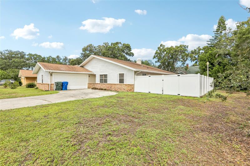 700 13th Ct SW, Largo, FL 33770