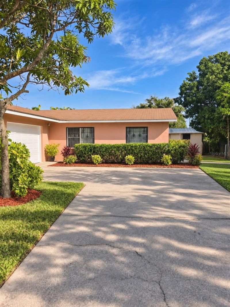 1908 17th St E, Palmetto, FL 34221