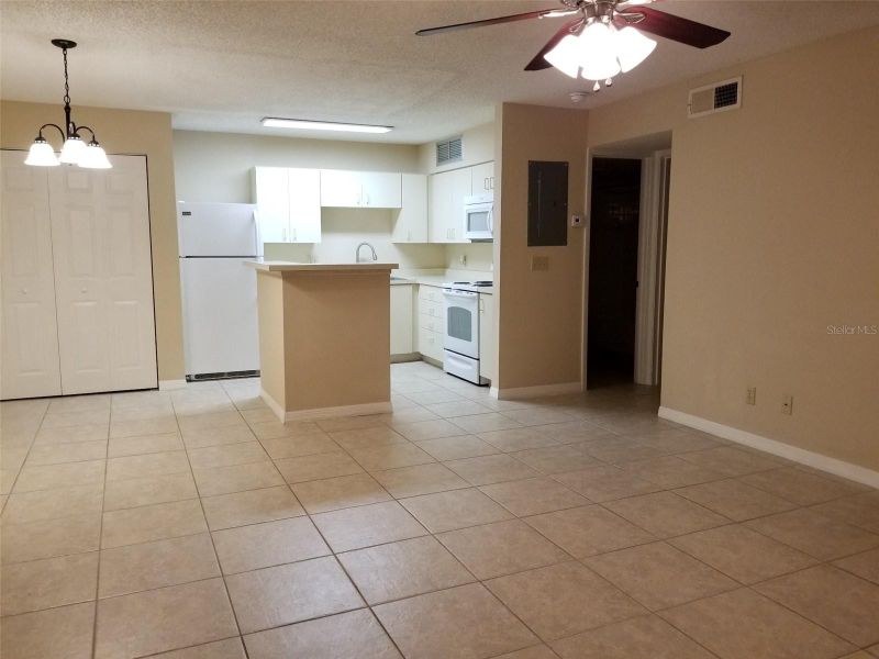 420 Forestway Cir #207, Altamonte Springs, FL 32701