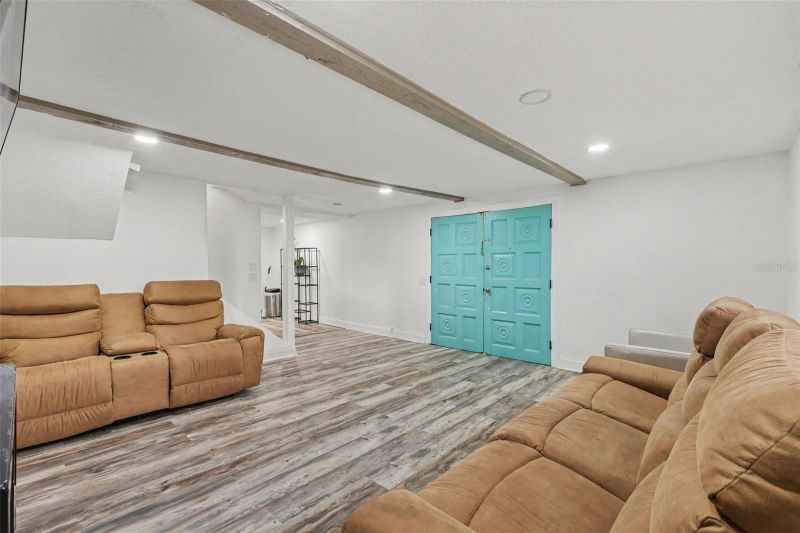301 W Chelsea St, Tampa, FL 33603