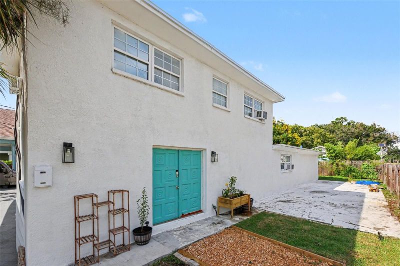 301 W Chelsea St, Tampa, FL 33603