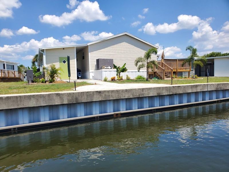 122 W Saint Annes Cir, Apollo Beach, FL 33572