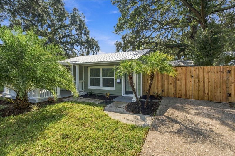 39 Hamilton Heath Dr, Tampa, FL 33604