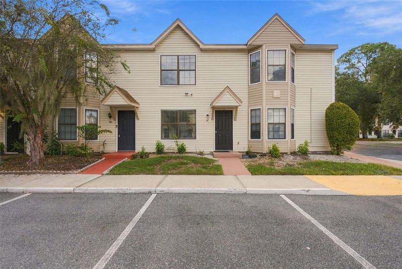 2302 Maki Rd #37, Plant City, FL 33563
