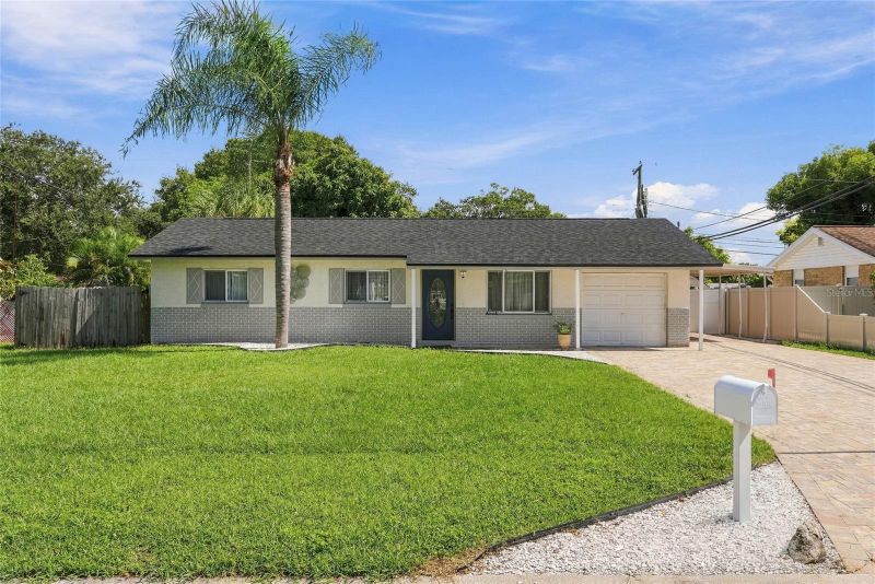 9727 Groveland St, Seminole, FL 33772