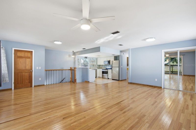 305 Crystal Beach Ave, Crystal Beach, FL 34681