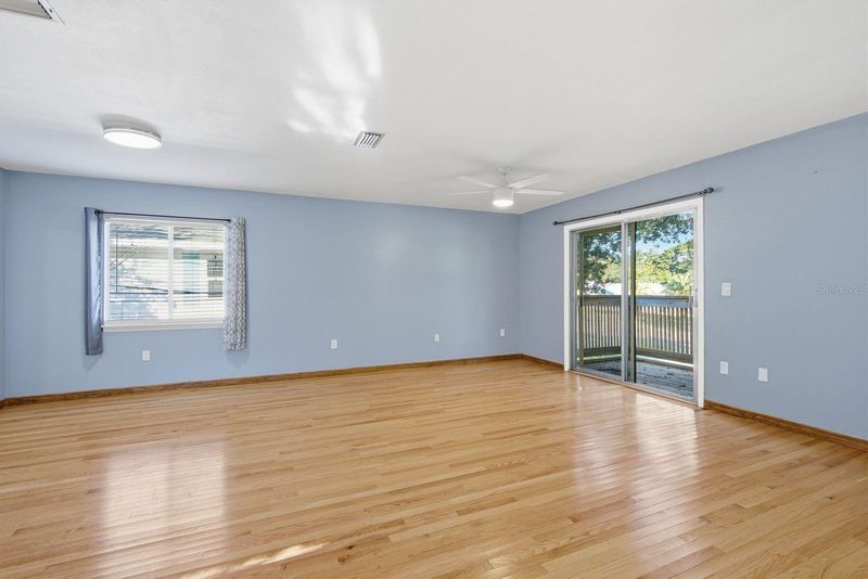 305 Crystal Beach Ave, Crystal Beach, FL 34681