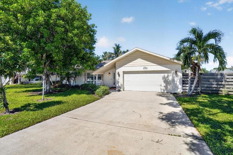 7604 19th Avenue Dr W, Bradenton, FL 34209