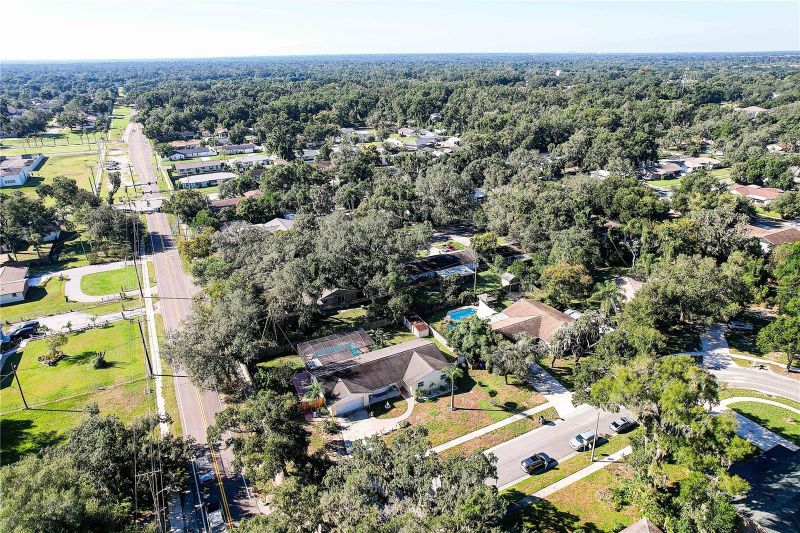 519 Oakhurst St, Brandon, FL 33511