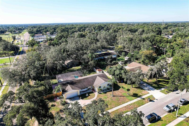 519 Oakhurst St, Brandon, FL 33511
