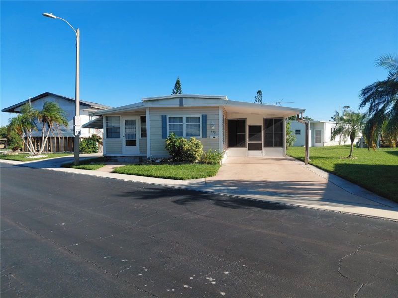 10399 67th Ave #135, Seminole, FL 33772