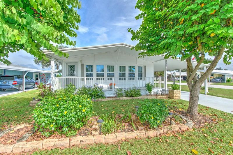 35207 Makenzie St, Zephyrhills, FL 33541