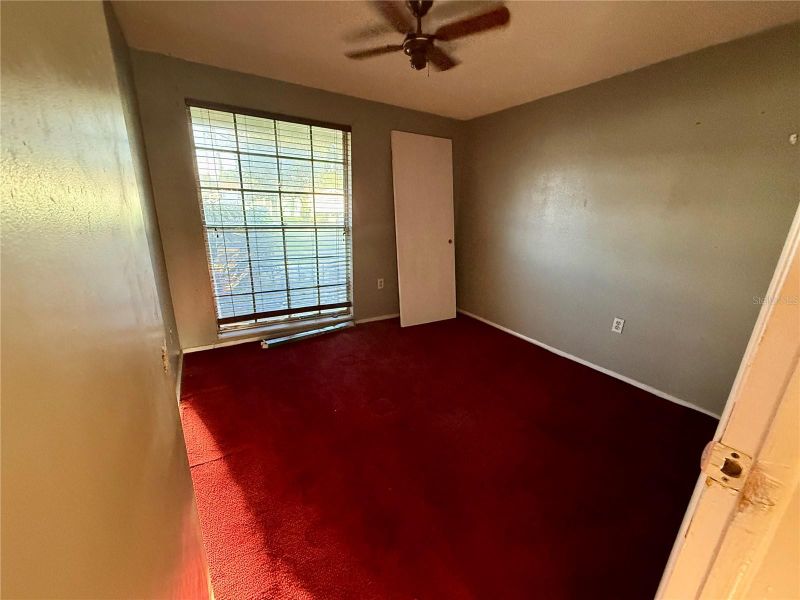 6810 Eden Ln, Tampa, FL 33634