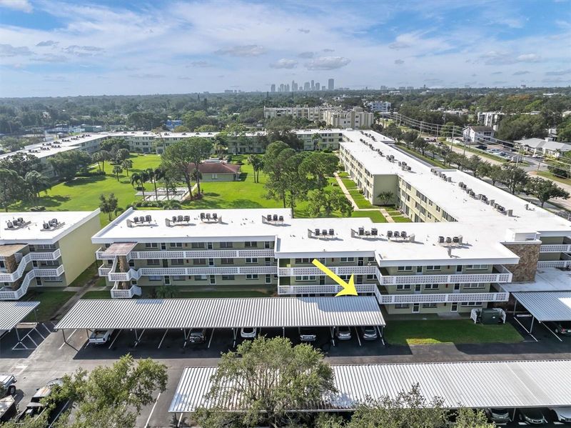 4885 1st St NE #106, St Petersburg, FL 33703