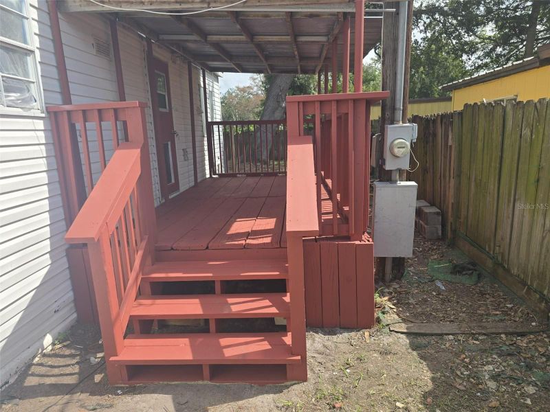 10012 Indiana St, Gibsonton, FL 33534