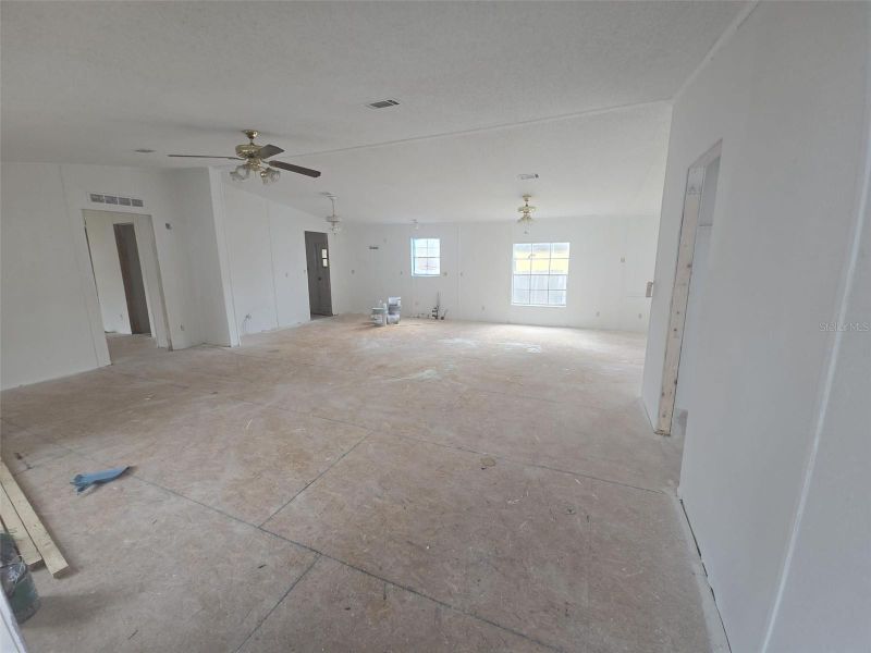 10012 Indiana St, Gibsonton, FL 33534