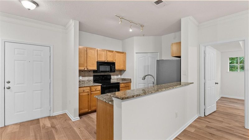 4207 S Dale Mabry Hw #6214, Tampa, FL 33611