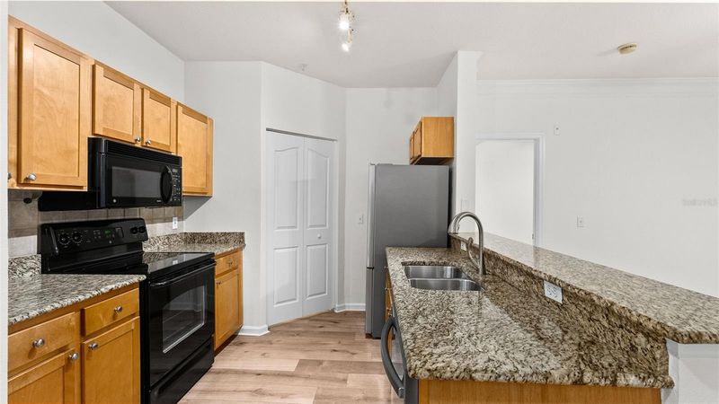 4207 S Dale Mabry Hw #6214, Tampa, FL 33611