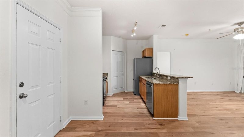 4207 S Dale Mabry Hw #6214, Tampa, FL 33611